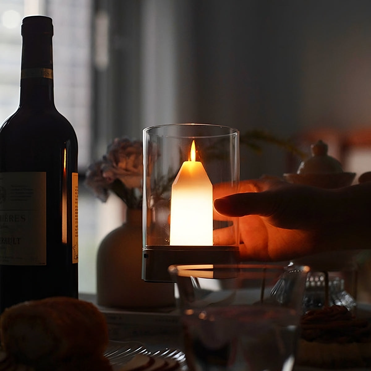 LED Candle Lamp, Rechargeable Flameless Candle with Hand Wave Control, 5in
