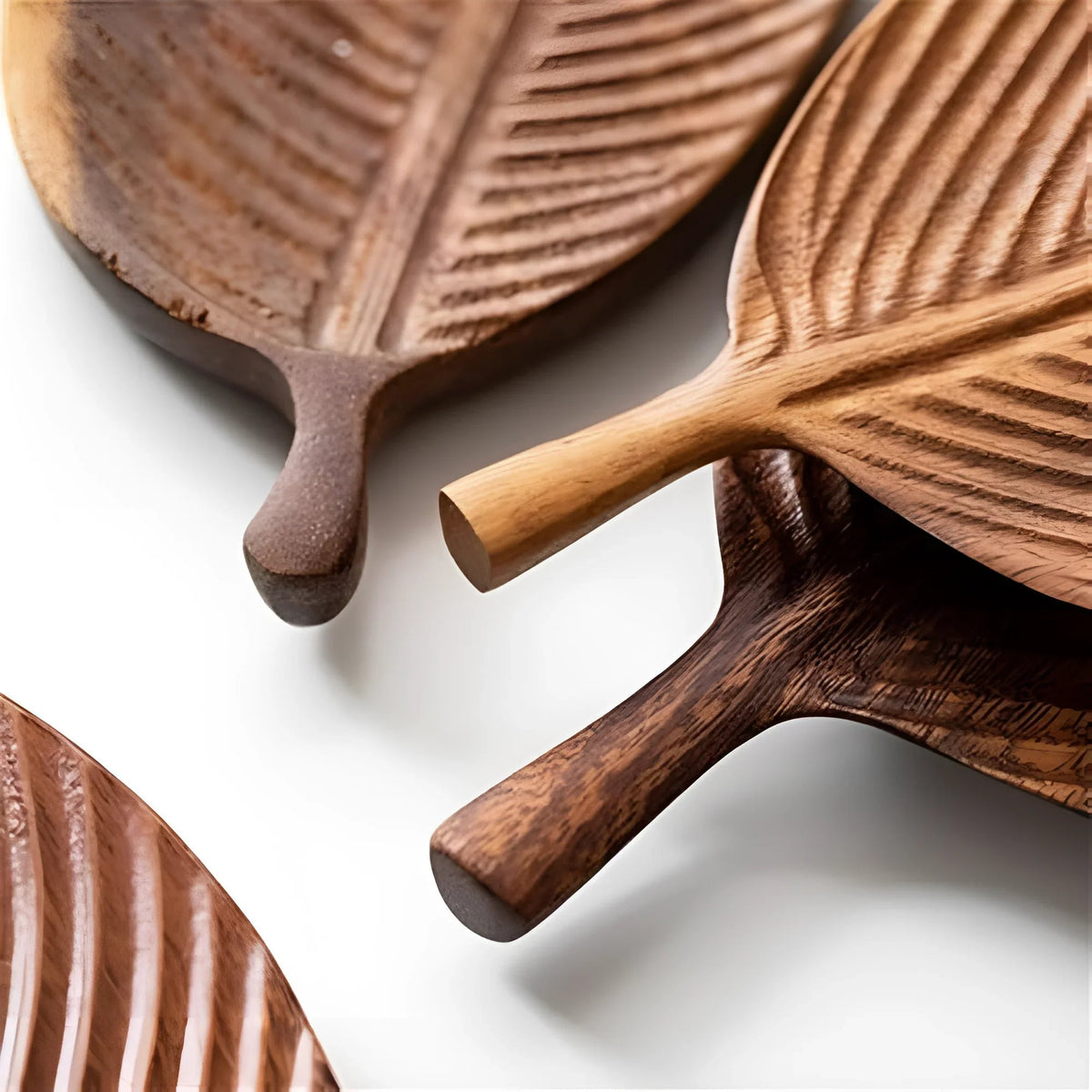 Walnut Wood Serving Tray, Leaf Shape Cheese Board & Tapas Tray, 9.8-18.9in
