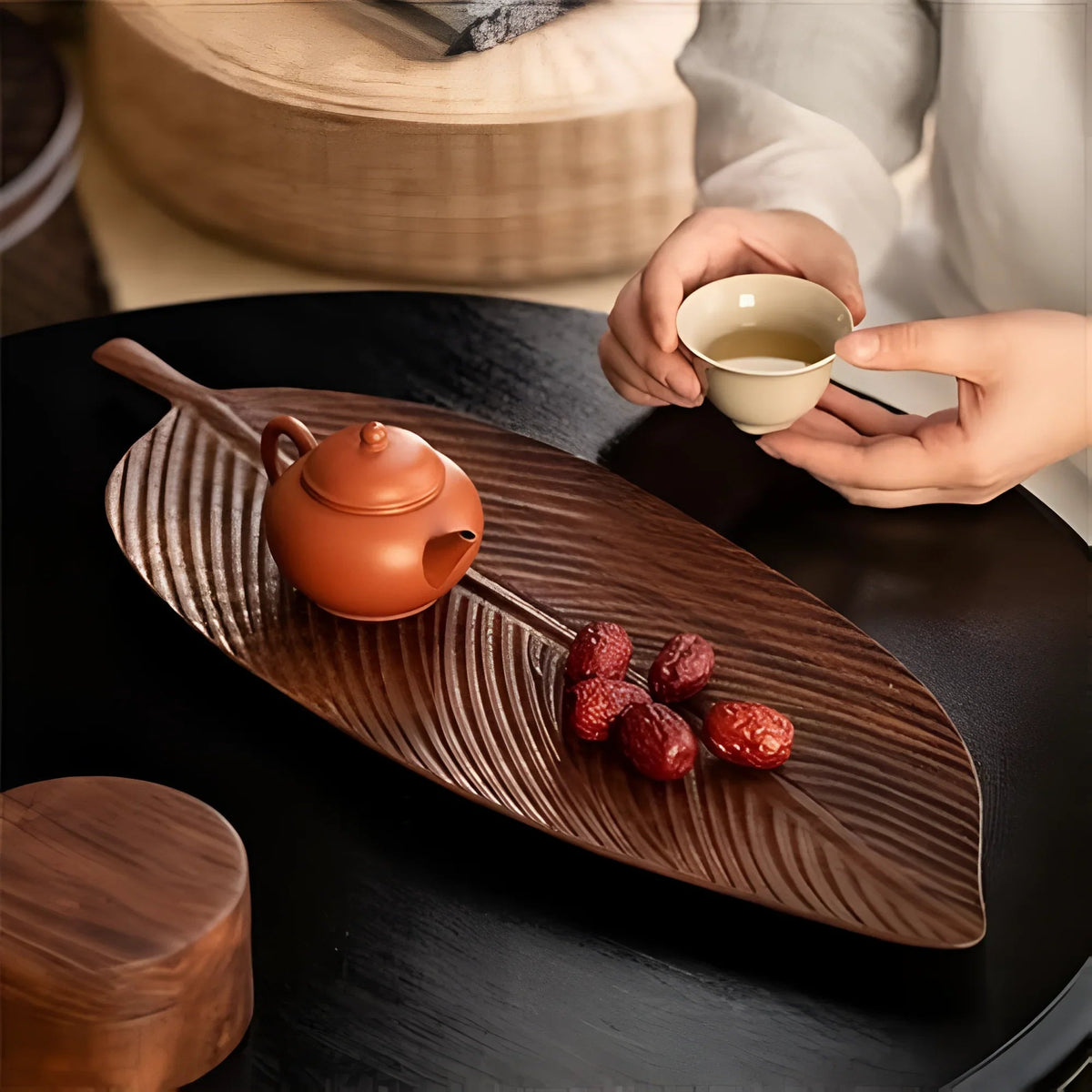 Walnut Wood Serving Tray, Leaf Shape Cheese Board & Tapas Tray, 9.8-18.9in