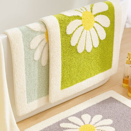 Daisy Print Bath Mat in Soft Microfiber, Floral Bathroom & Doorway Mat, Machine Washable Non Slip, 3 Colors, 3 Sizes
