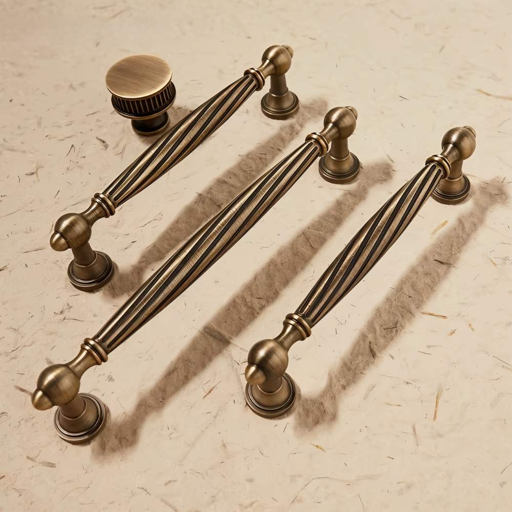 Twisted Fluted Brass Cabinet Knobs & Pulls, Antique Kitchen & Wardrobe Hardware, Antique Finish, Set of 2, 1.2-6.2in
