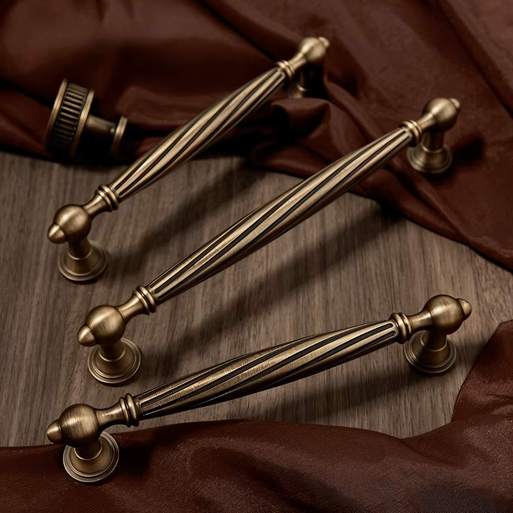 Twisted Fluted Brass Cabinet Knobs & Pulls, Antique Kitchen & Wardrobe Hardware, Antique Finish, Set of 2, 1.2-6.2in