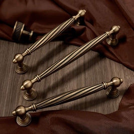 Twisted Fluted Brass Cabinet Knobs & Pulls, Antique Kitchen & Wardrobe Hardware, Antique Finish, Set of 2, 1.2-6.2in
