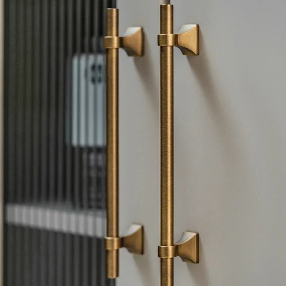 Antique Brass-Finish Cabinet Knobs & Drawer Pulls, Vintage Kitchen & Dresser Hardware, Aged Ergonomic Grip, Set of 2 Pieces, 2.4-12.6in