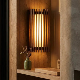 BODIL: Walnoot Wandlamp - Volsani