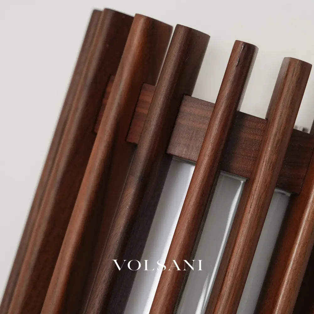 BODIL: Walnoot Wandlamp - Volsani