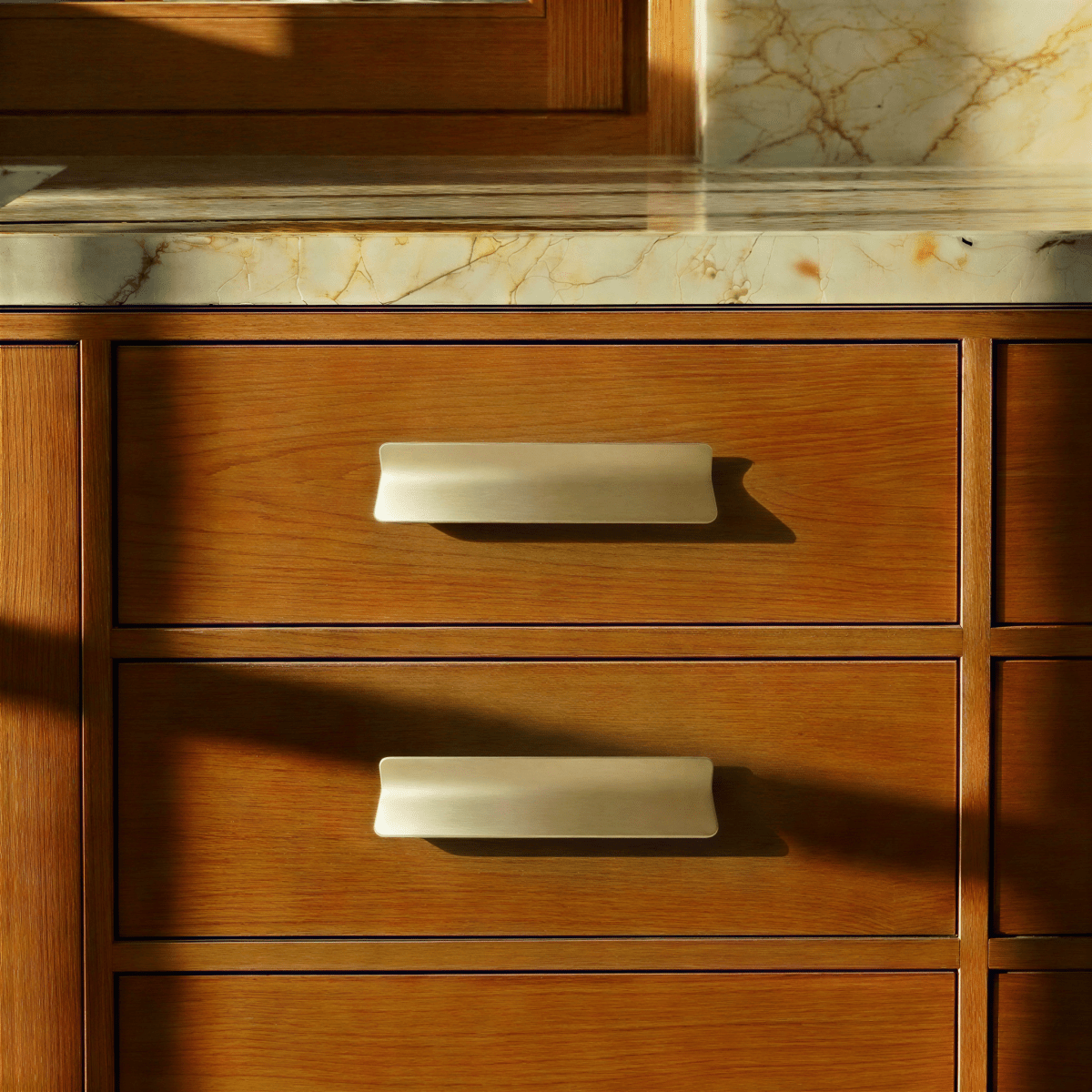 Curved Drawer Pull Handles, Minimalist Kitchen & Wardrobe Hardware, Vintage Brass Gold & Nickel Tones, Set of 2, 1.6-7.8in