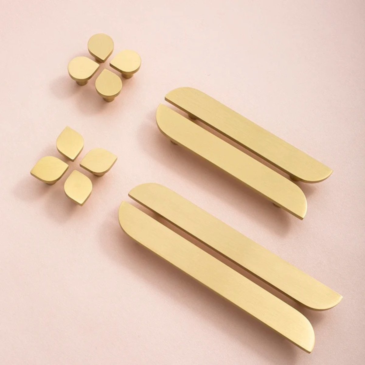 Solid Brass Cabinet Knobs & Drawer Pulls, Modern Dresser & Wardrobe Hardware, Golden Brass Tone, Set of 2 Left & Right, 0.8-8.8in