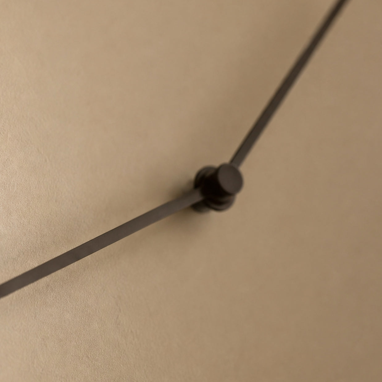 EERO: Minimalistische Wandklok