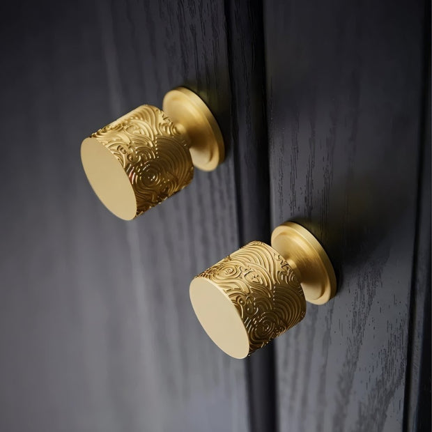 Textured Brass Cabinet Knobs & Drawer Pulls, Modern Kitchen & Wardrobe Hardware, Two Bar Profiles, Set of 2 Pieces, 0.9-2.5in