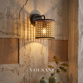 HARU: Handgemaakte Rotan Wandlamp - Volsani