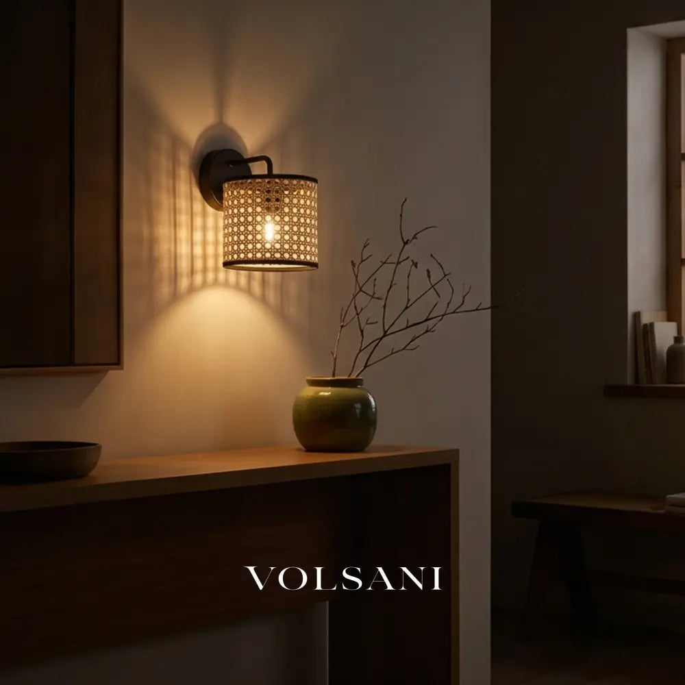 HARU: Handgemaakte Rotan Wandlamp - Volsani