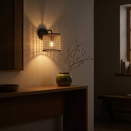 HARU: Handgemaakte Rotan Wandlamp