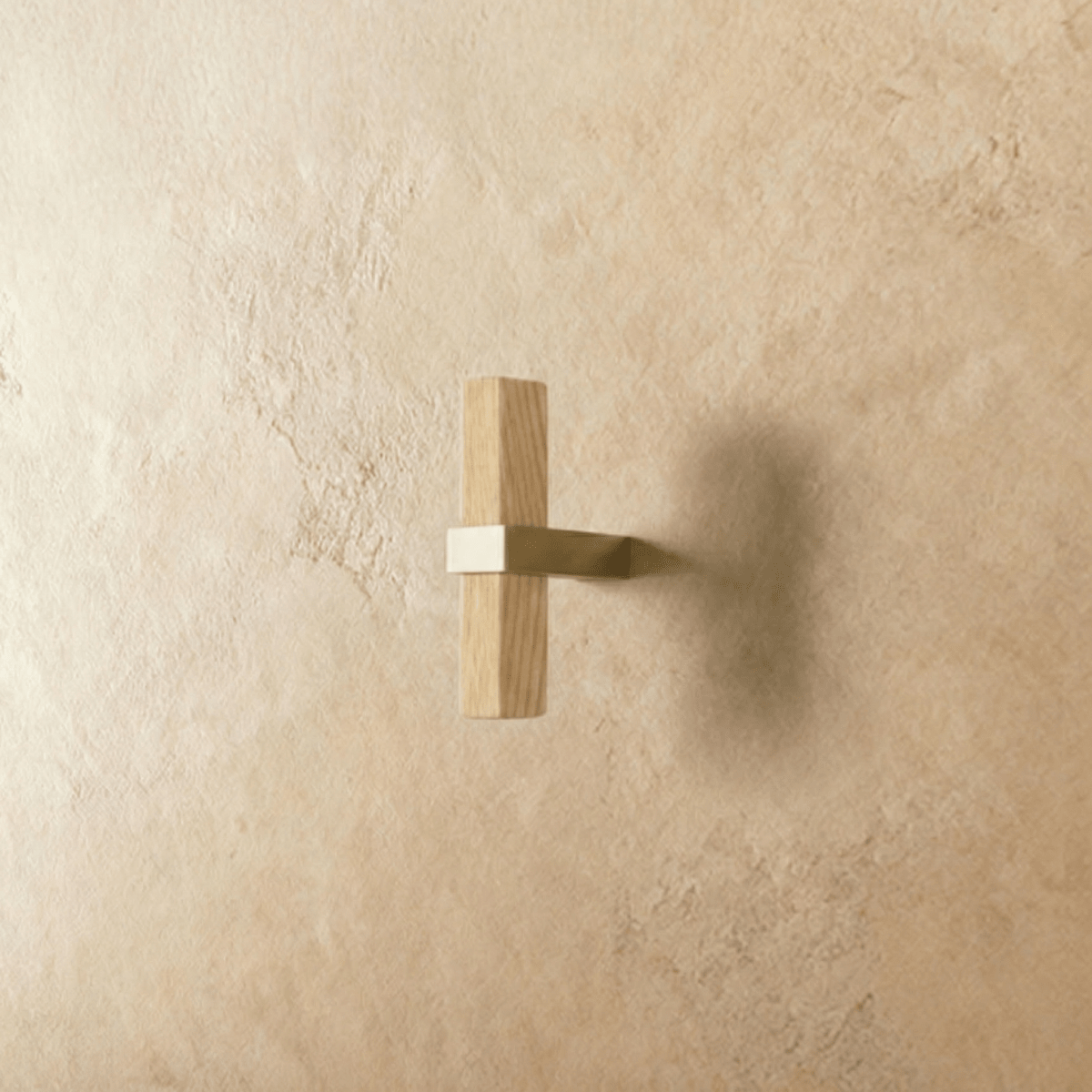 Wood Cabinet Knobs & Pull Bars, Modern Kitchen & Wardrobe Cabinet Hardware, Gold-Tone Brackets, Set of 2 in Oak & Walnut, 1.1-12.5in
