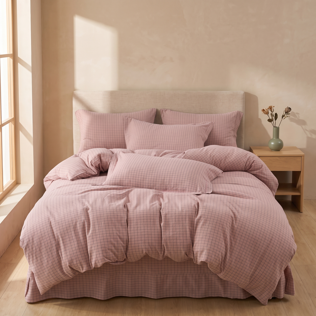 Dusty Pink cotton duvet cover set in a Japandi bedroom
