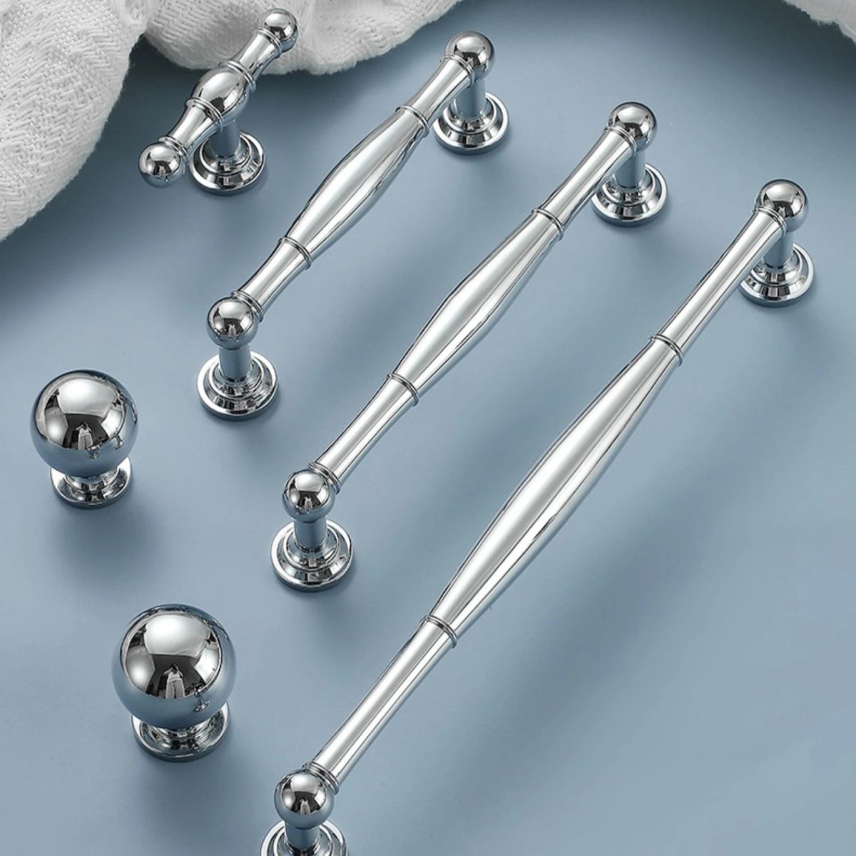 Cabinet Knobs & Drawer Pull Bars, Timeless Kitchen & Dresser Hardware, Comfortable Rounded Grip, Set of 2 in 3 Finishes, 0.7-7.6in