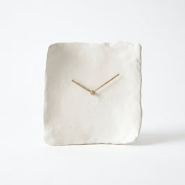 IDA: Wandklok in Wabi-Sabi Stijl