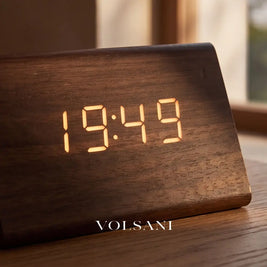 KEI: Houten Digitale Wekker - Volsani