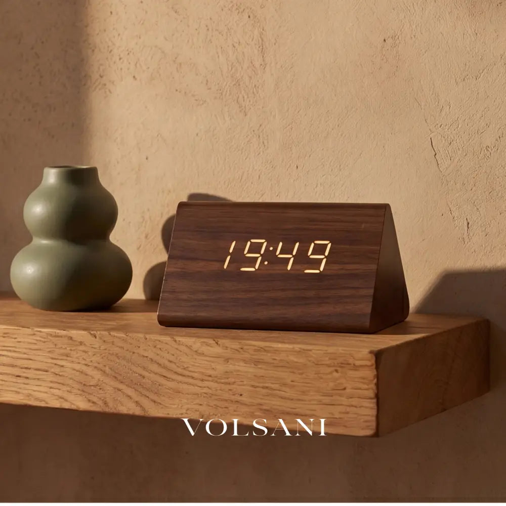 KEI: Houten Digitale Wekker - Volsani