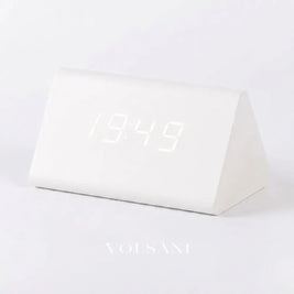 KEI: Houten Digitale Wekker - Volsani