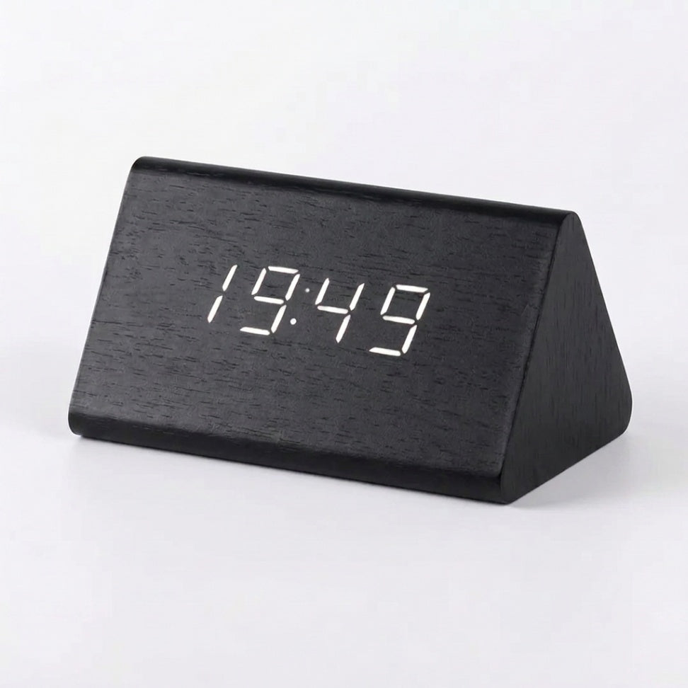 KEI: Houten Digitale Wekker