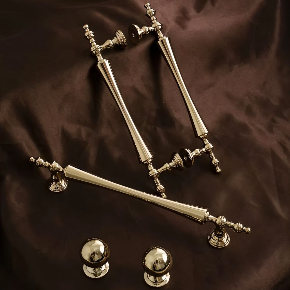 Brass Cabinet Knobs & Pull Bars, Classic Kitchen & Dresser Cabinet Hardware, Tapered Spindle Finials, Set of 2 Pieces, 1-6.2in