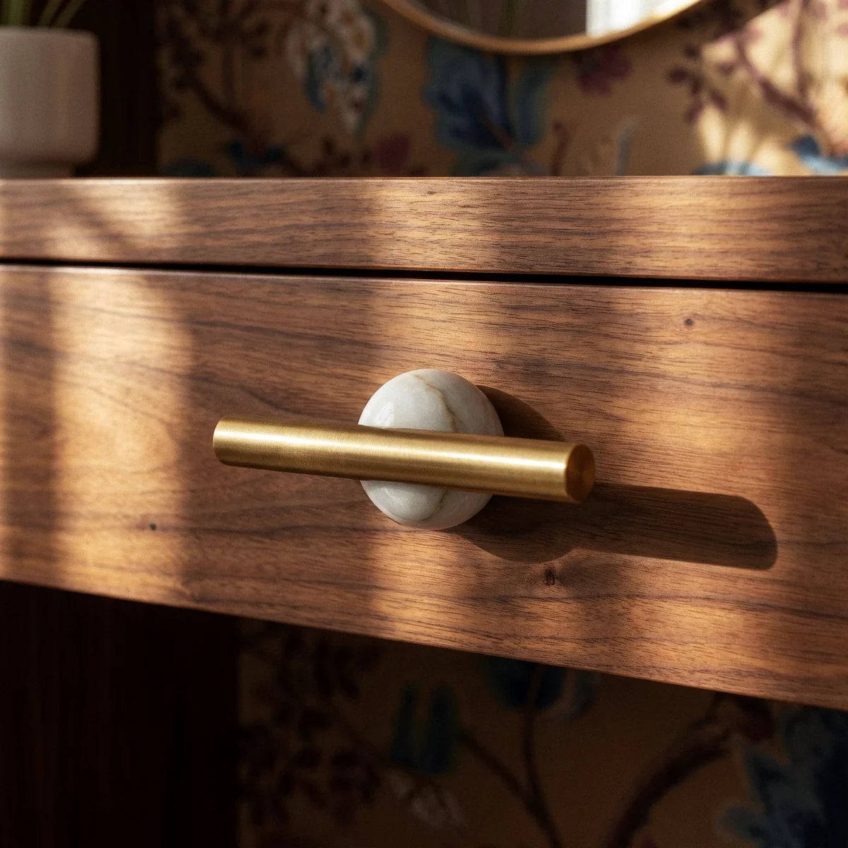 Crystal Ball Cabinet Knobs & Drawer Pulls, Modern Kitchen & Bathroom Hardware, Rust-Resistant Brass Surface, Set of 2, 2.2-7.6in