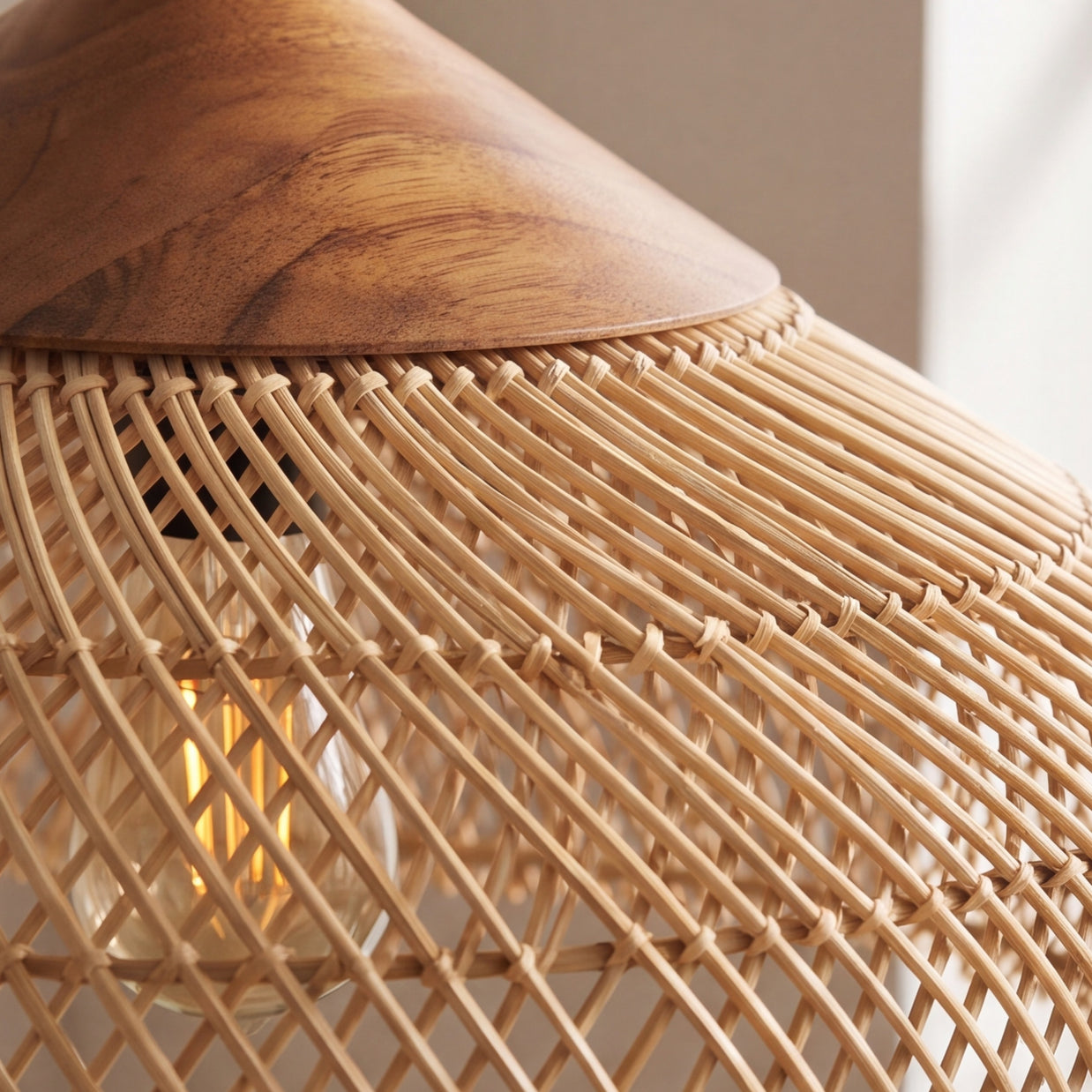 MAKO: Gevlochten Bamboe Hanglamp