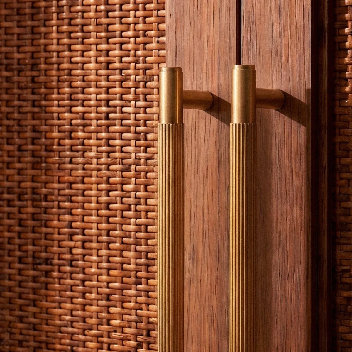Knurled Brass Cabinet Knobs & Drawer Pulls, Modern Kitchen & Bathroom Hardware, Polished Finish, Set of 2 in 4 Colors, 2.1-8.8in