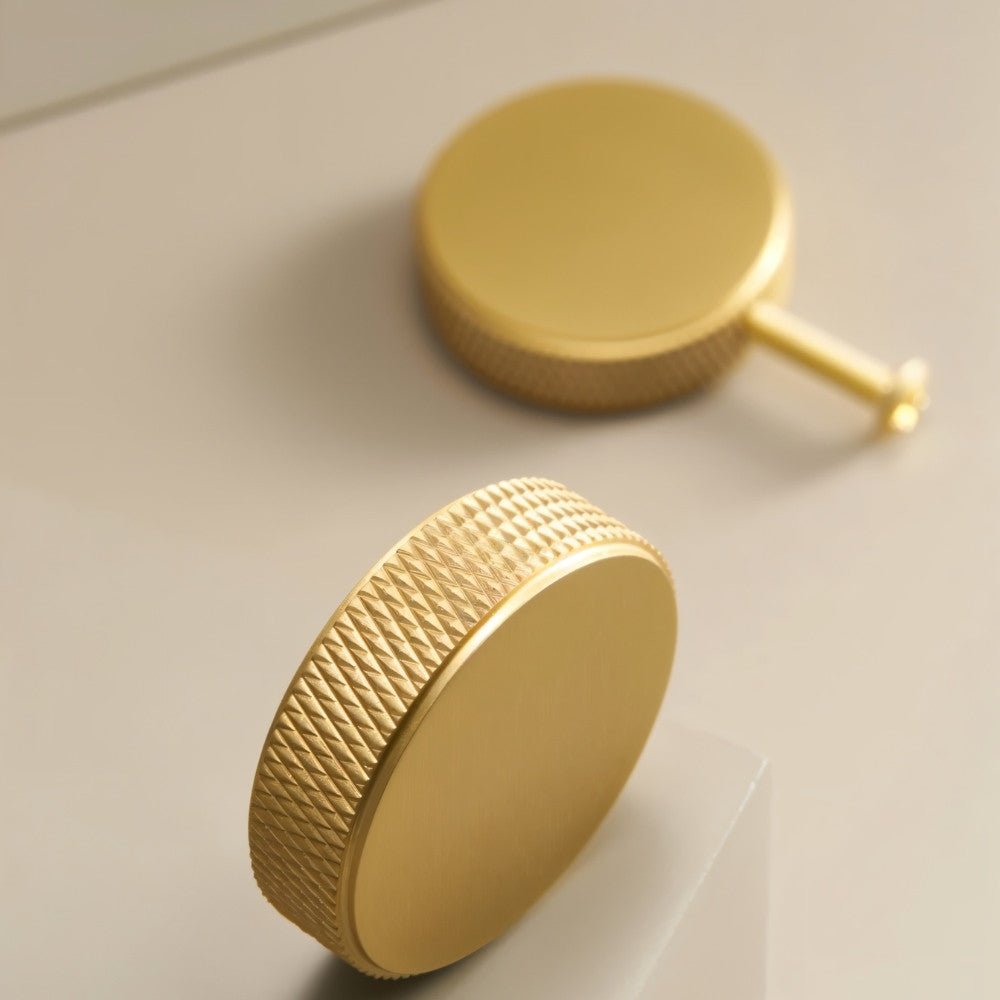 Brass Knurled Cabinet Knobs, Modern Kitchen & Wardrobe Hardware, Polished Golden Finish, Set of 2, 1.9 x 0.3in