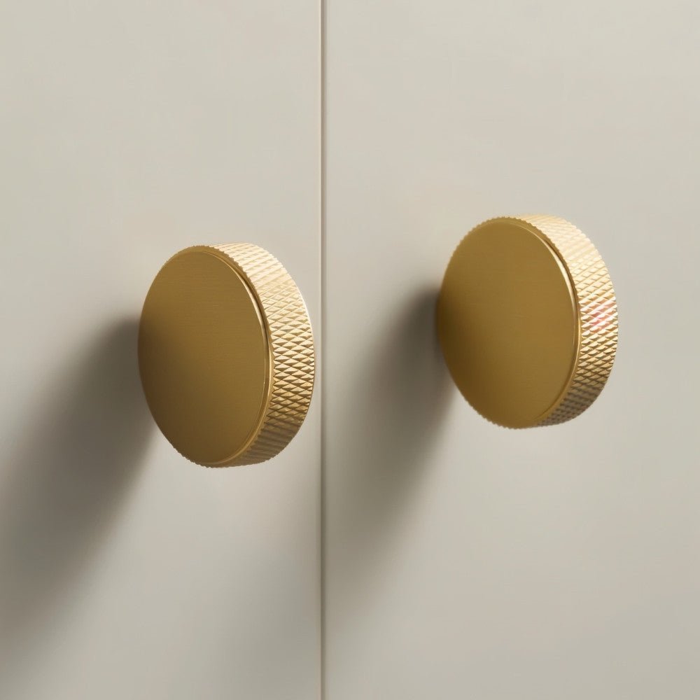Brass Knurled Cabinet Knobs, Modern Kitchen & Wardrobe Hardware, Polished Golden Finish, Set of 2, 1.9 x 0.3in