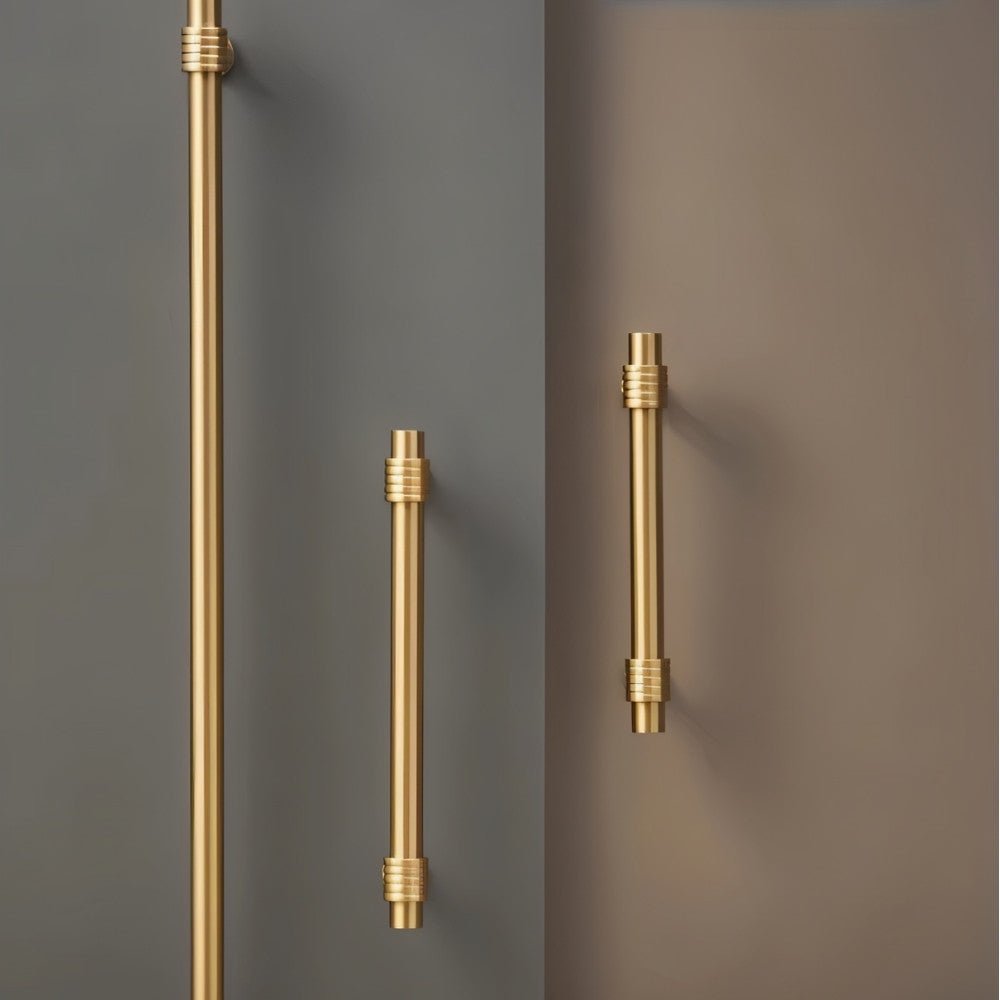 Ribbed Brass Cabinet Knobs & Drawer Pulls, Classic Kitchen & Vanity Hardware, Concentric Detail, Set of 2, 1-12.5in