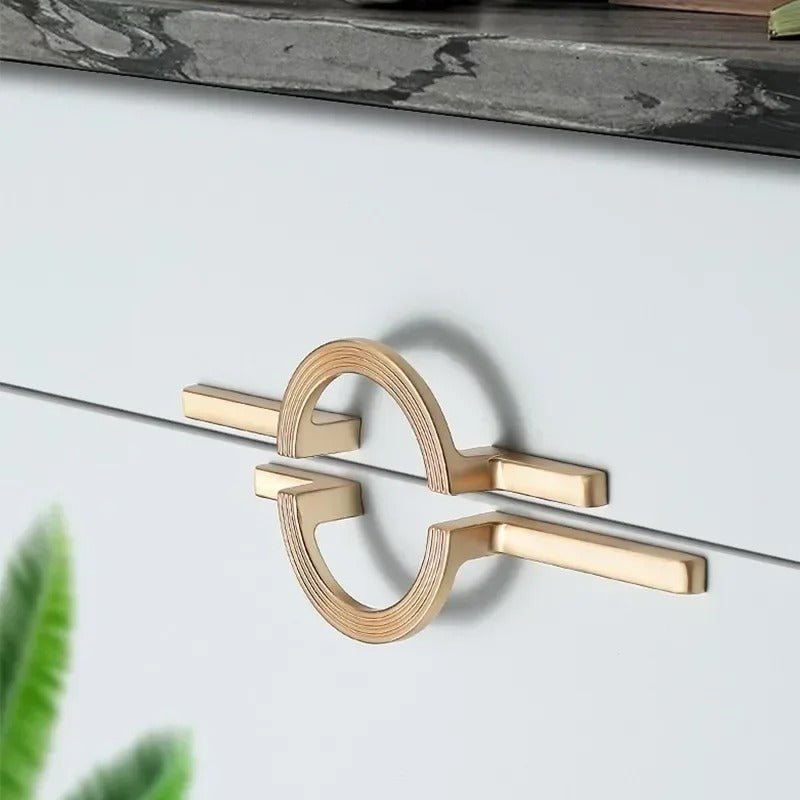 Solid Zinc Alloy Cabinet Pulls, Sculptural Modern Kitchen & Wardrobe Hardware, Gold & Chrome Finish, Set of 2, 3.8-10in
