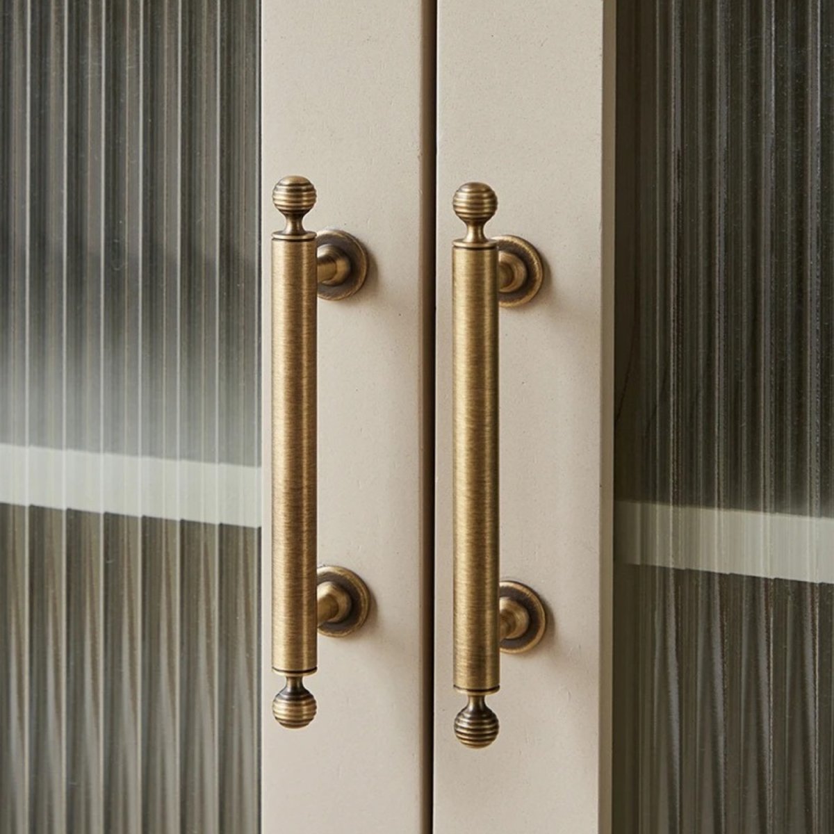 Solid Brass Cabinet Knobs & Drawer Pulls, Classic Kitchen & Dresser Hardware, Smooth Rounded Profile, Set of 2, 0.98-8.8in