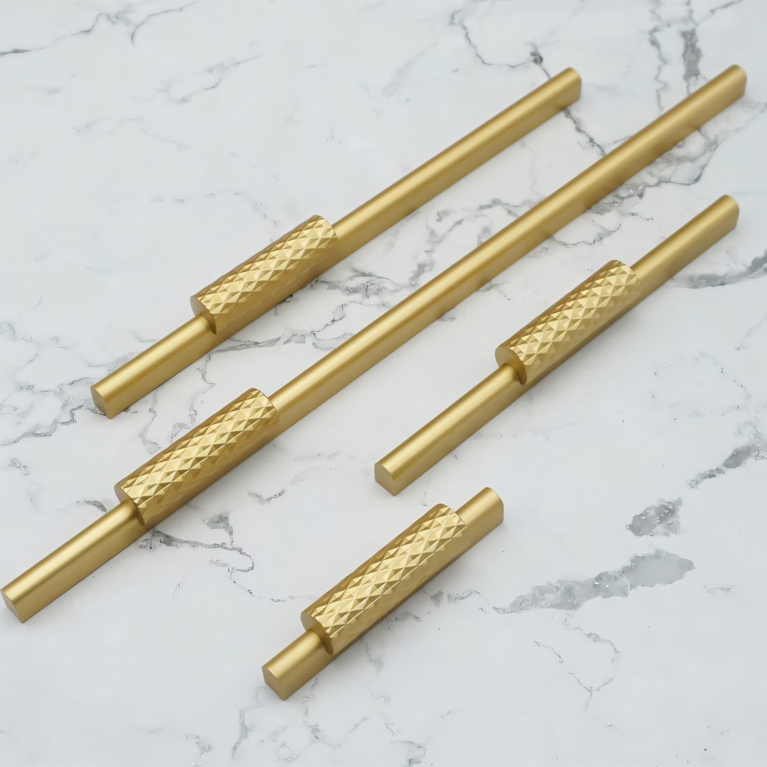 Diamond-Textured Aluminum Drawer Pulls, Modern Kitchen & Wardrobe Hardware, Gold-Tone or Black, Set of 2, 2.5-12.6in Hole Spacing