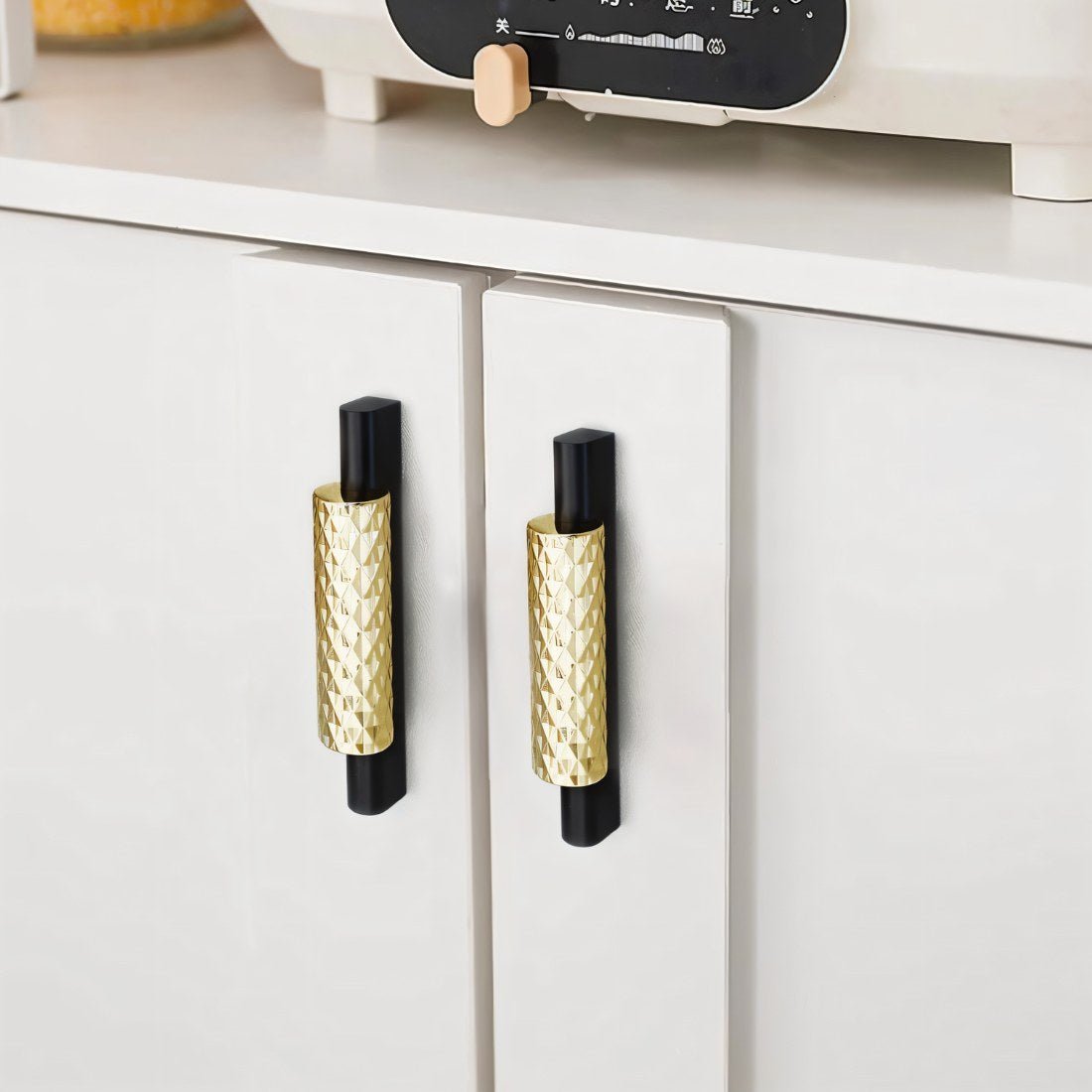 Diamond-Textured Aluminum Drawer Pulls, Modern Kitchen & Wardrobe Hardware, Gold-Tone or Black, Set of 2, 2.5-12.6in Hole Spacing