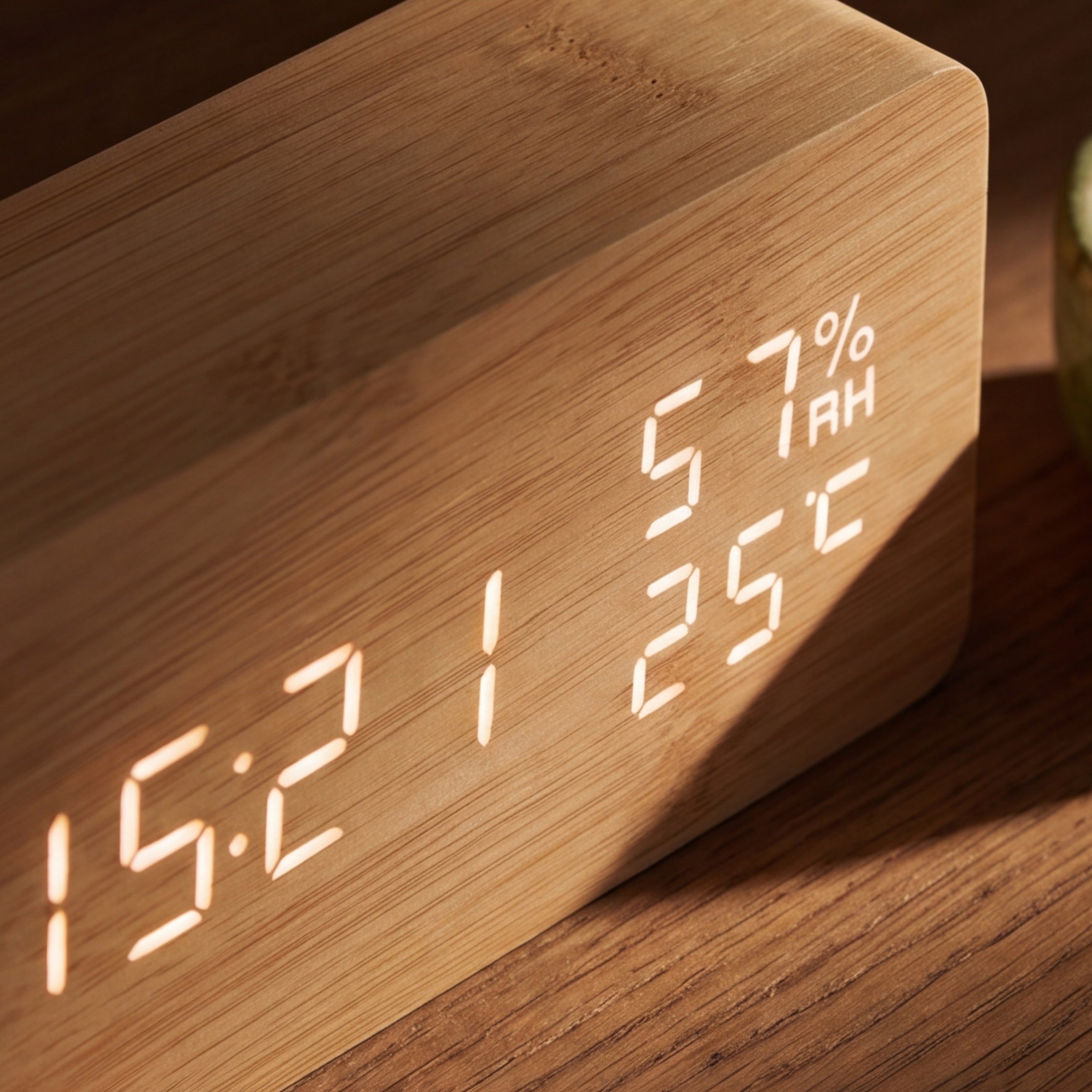 SEN: Houten Digitale Wekker