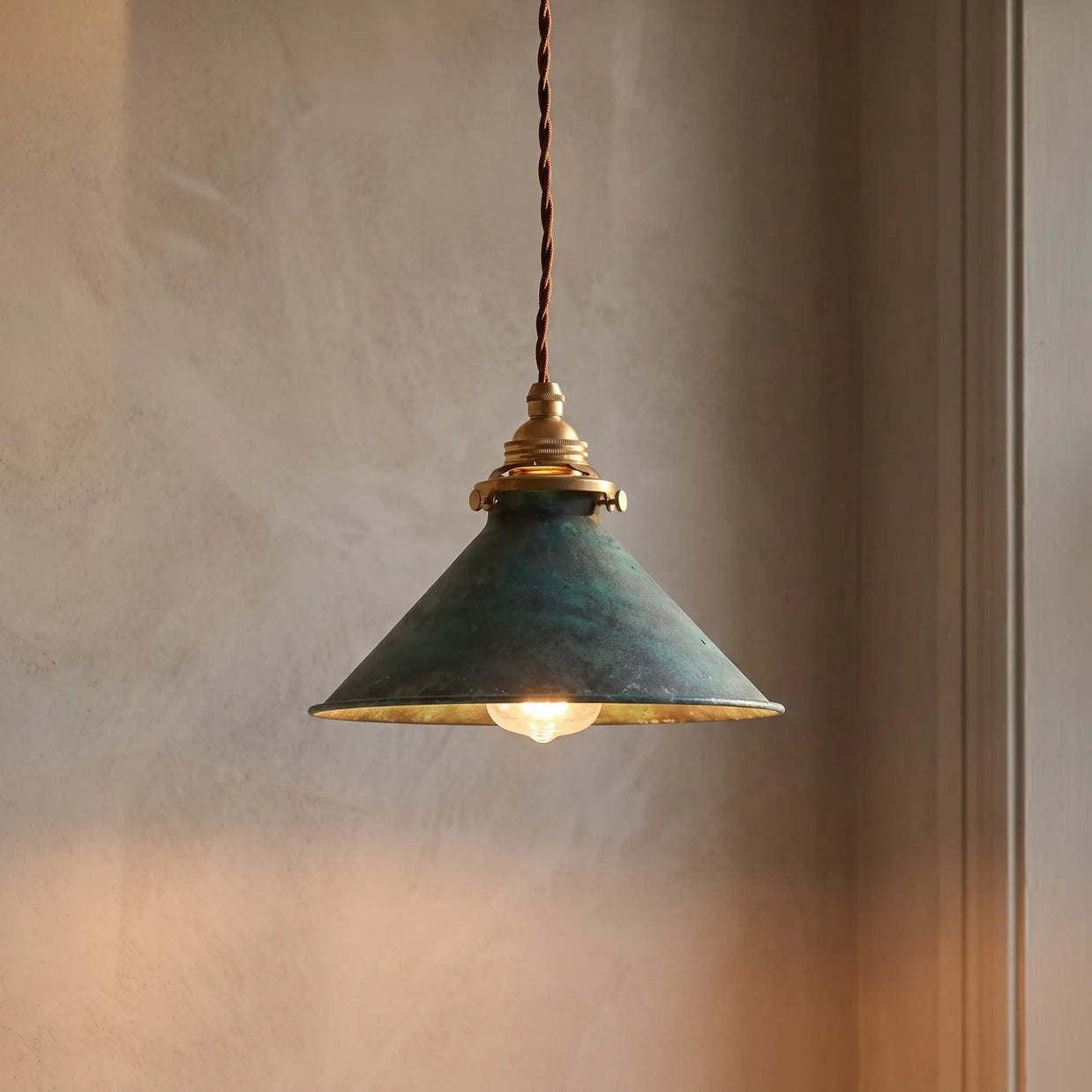 SIGNE: Rustieke Hanglamp - Volsani
