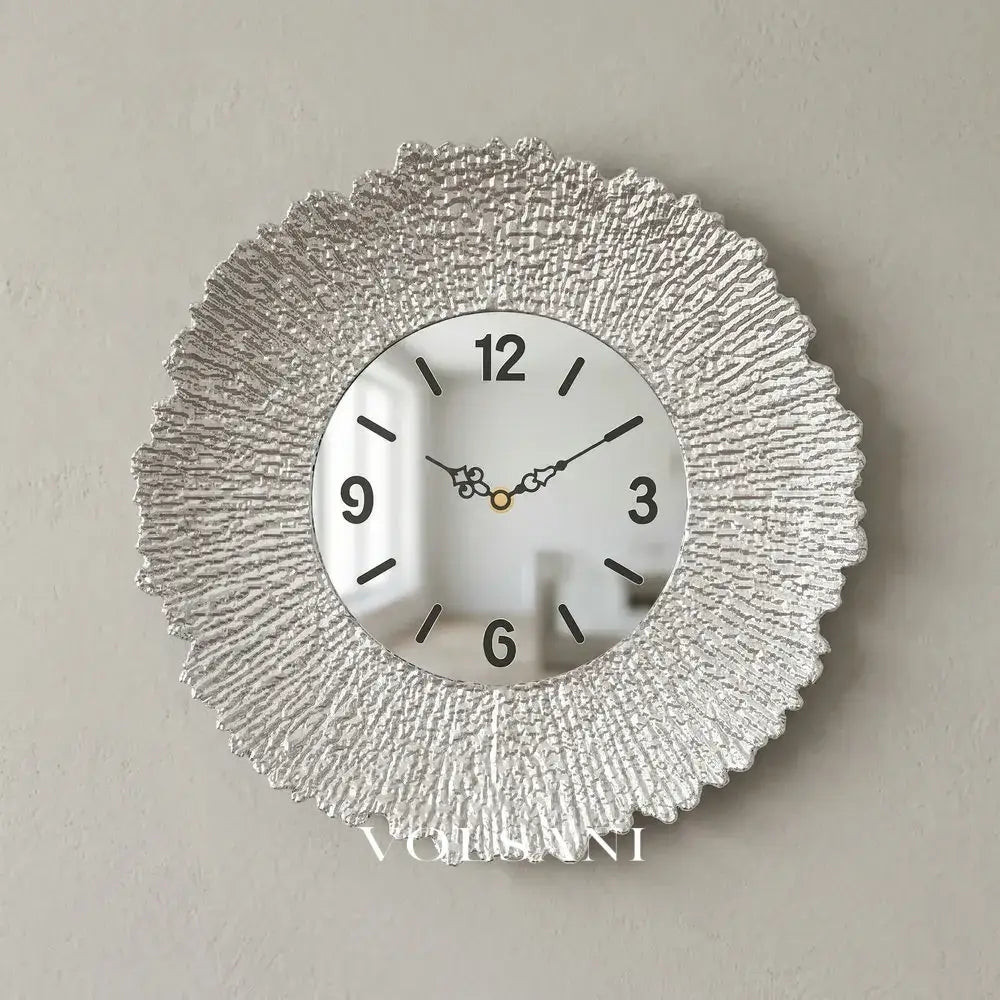 Silent Wall Clock with Sweep Movement Minimalist Living Room & Bedroom Clock Non Ticking Quartz Gold or Silver 13in