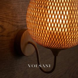 SORA: Rotan & Bamboe Wandlamp (Solar) - Volsani