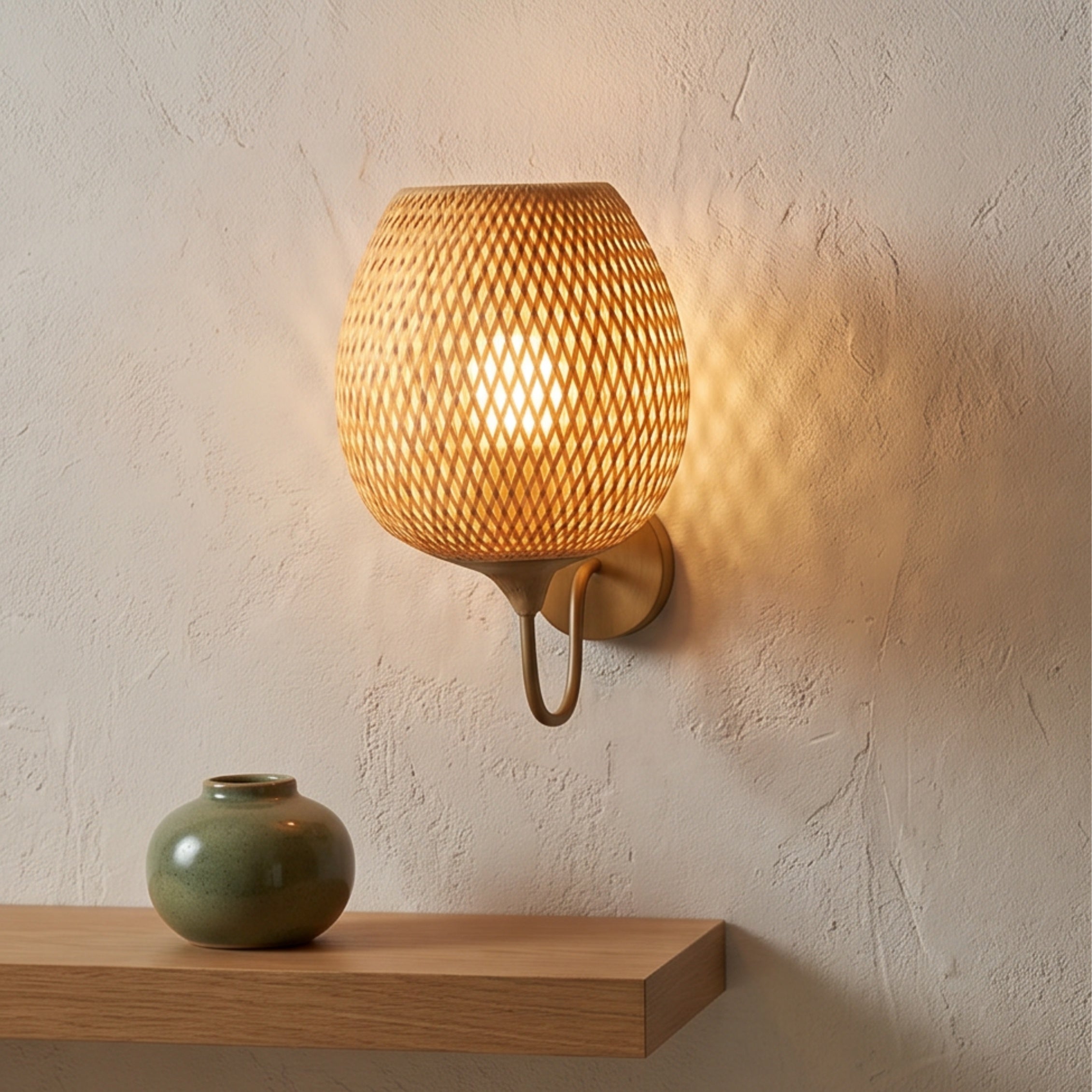 SORA: Rotan & Bamboe Wandlamp (Solar)