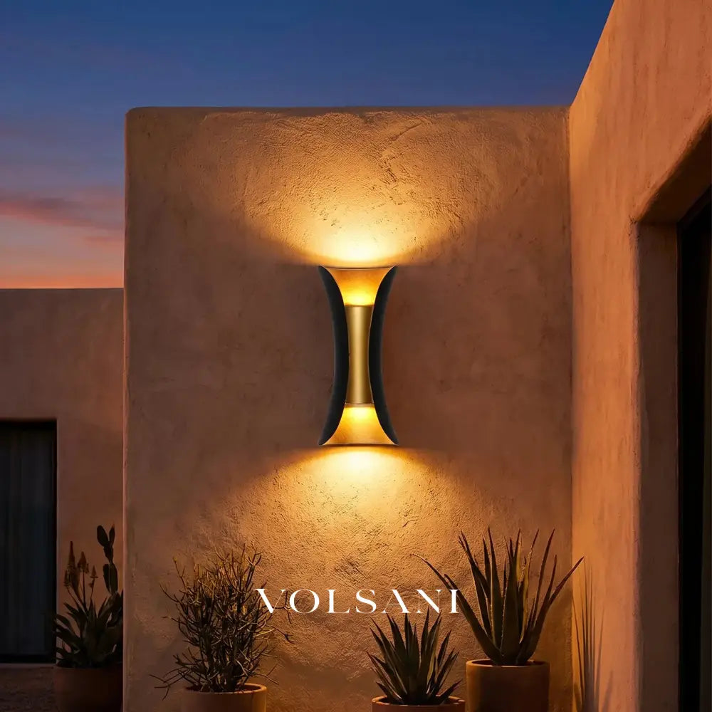 SOREN: Gebogen Wandlamp Buiten (LED) - Volsani