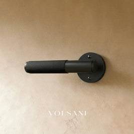 The Brass Door Handle - Night Black / Round / Privacy