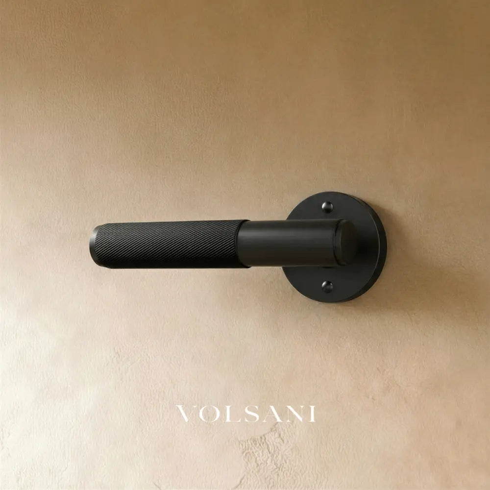 The Brass Door Handle - Open Box - Round / Privacy / Night Black