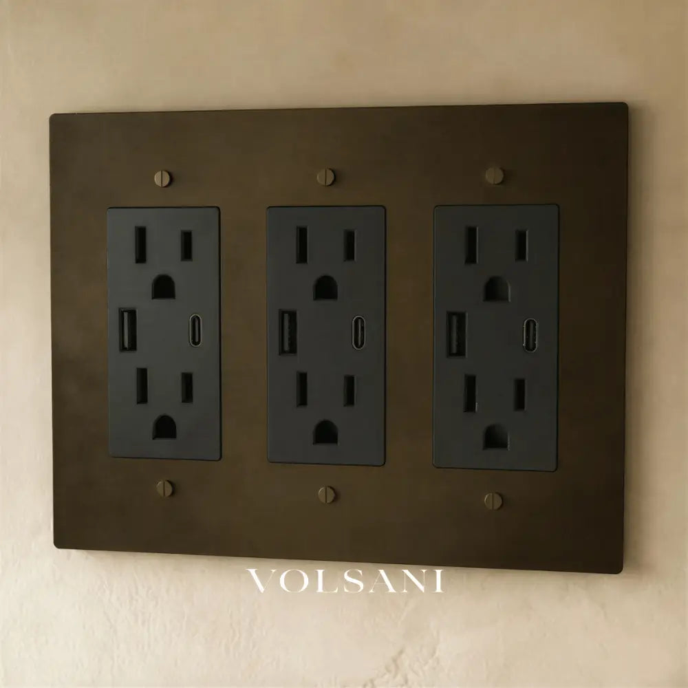 The Brass Outlet (1 to 4 Gang) - Vintage Brass with Patina / 3 Gang / USB-C