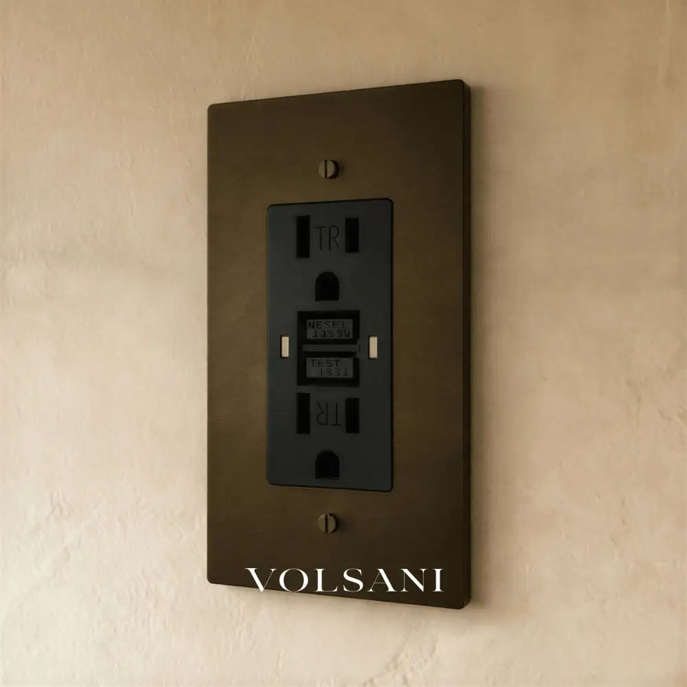 The Brass Outlet (1 to 4 Gang) - Vintage Brass with Patina / 1 Gang / GFCI