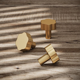 Floral Sculpted Cabinet Knobs, Vintage Kitchen & Wardrobe Hardware, Black Brass & Bronze Finishes, Set of 2, 1.1 x 1.1in