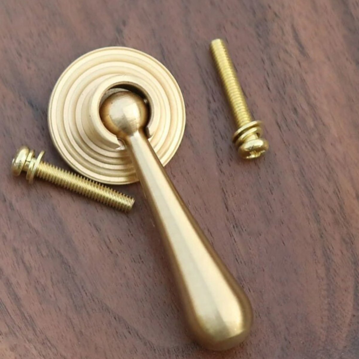 Solid Brass Single-Hole Cabinet Knobs, Timeless Kitchen & Cupboard Hardware, Gold Finish, Set of 2, 1.1-3.5in