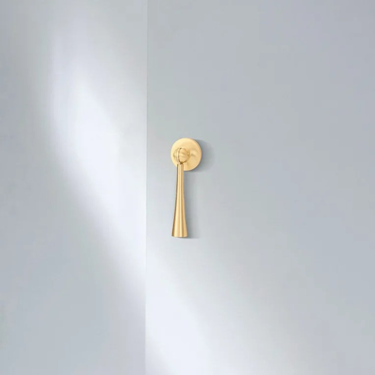 Solid Brass Single-Hole Cabinet Knobs, Timeless Kitchen & Cupboard Hardware, Gold Finish, Set of 2, 1.1-3.5in