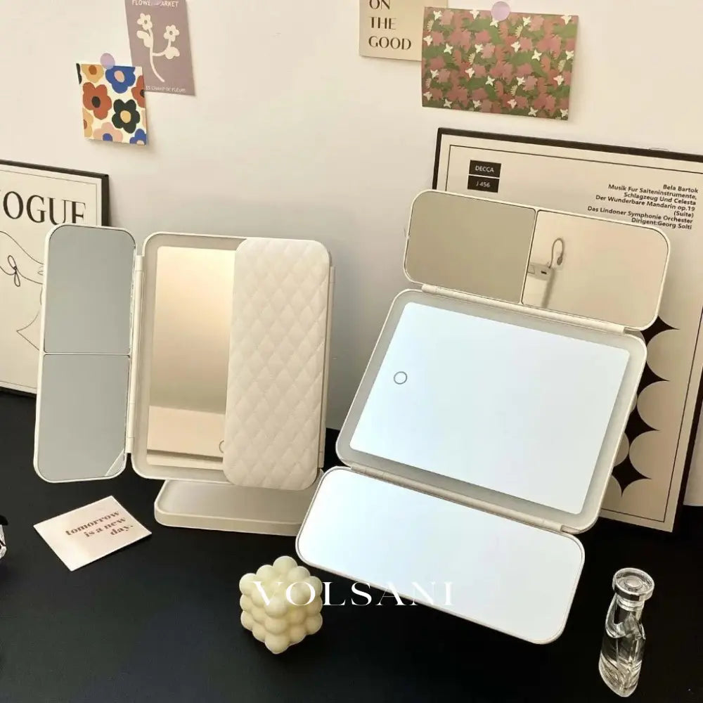 WIEKE: Drieluik Make-upspiegel met LED – Opvouwbaar & 2x/3x/10x Vergrotend - Volsani